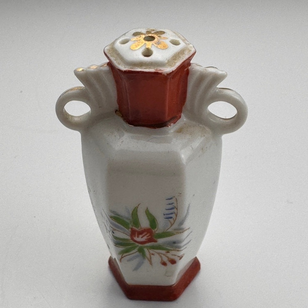 Vintage Japan Ceramic Salt Pepper Shaker Floral Urn Hand Painted Gold Trim Cork